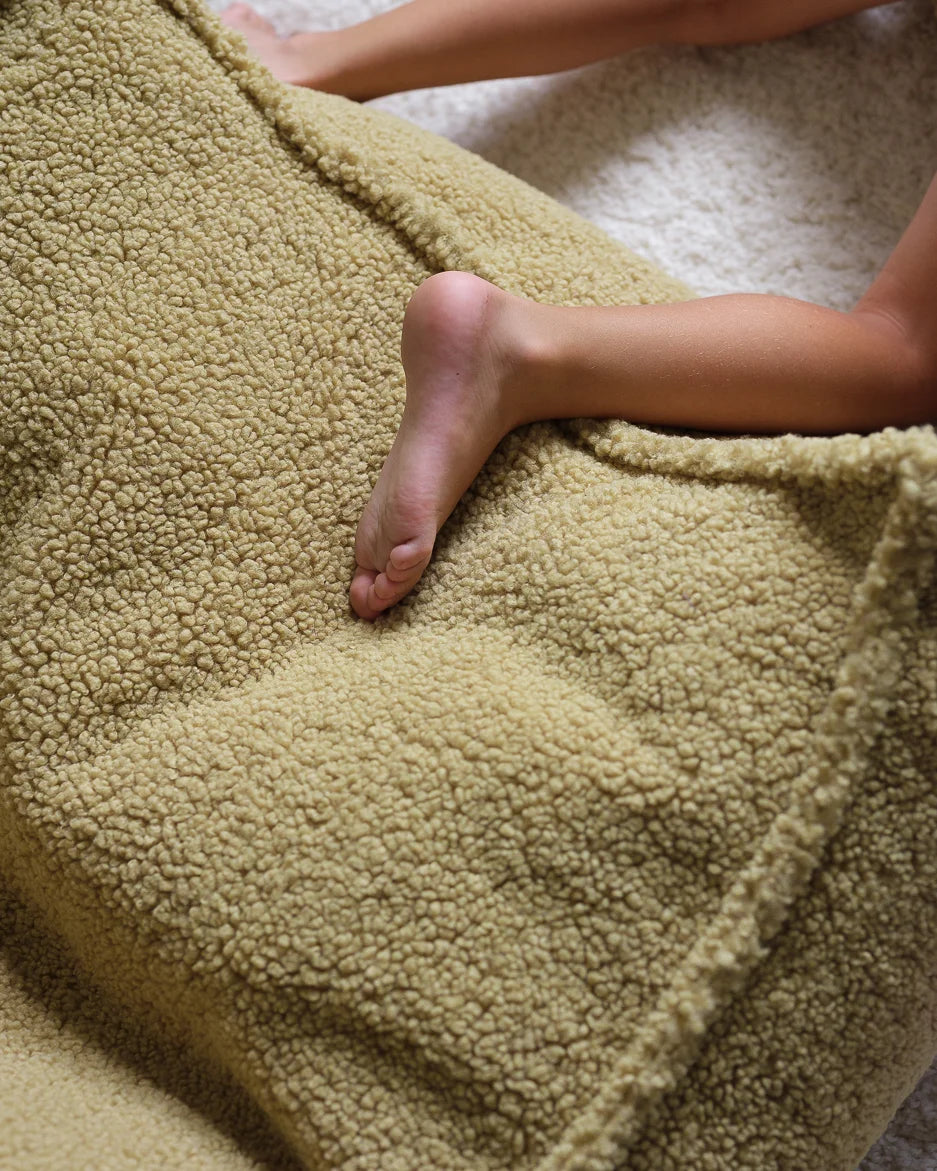 wigiwama-matcha-coussin-de-sol-ottoman-carr-teddy image 3