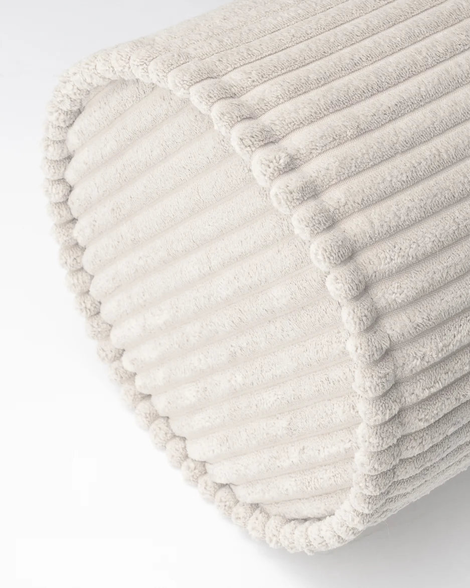 wigiwama-coussin-rouleau-marshmallow-velours-c-tel image 3