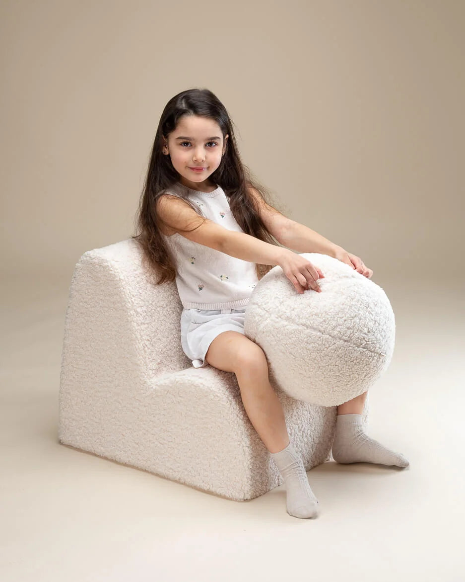 wigiwama-fauteuil-nuage-cream-white-fauteuil-enfant-nuage-teddy image 6