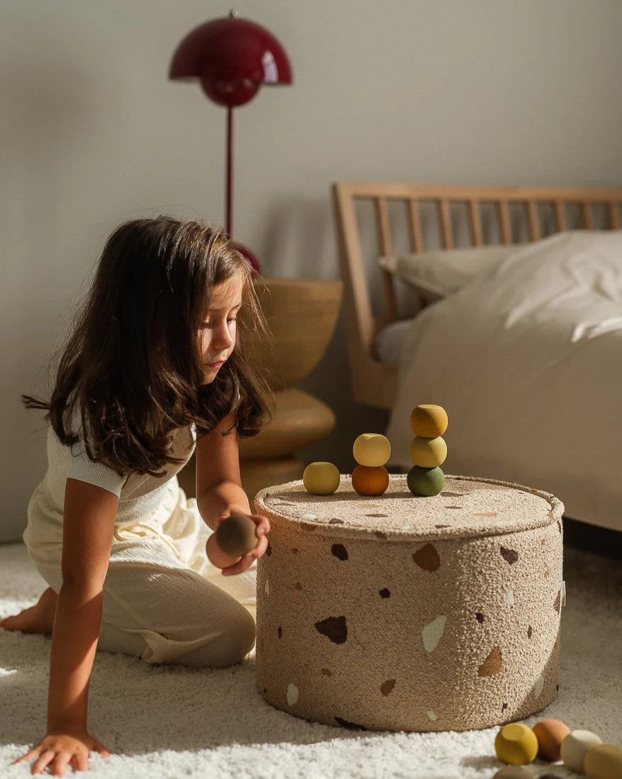 wigiwama-pouf-terrazzo-sand-pouf-enfant image 2