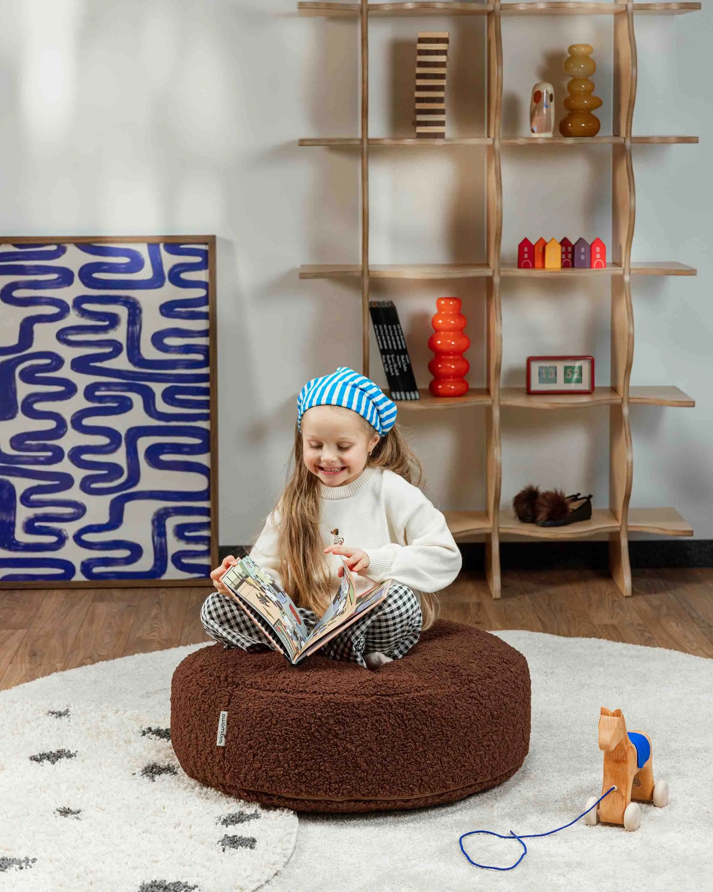 wigiwama-pouf-warm-hazel-ottoman-rond-enfant image 2