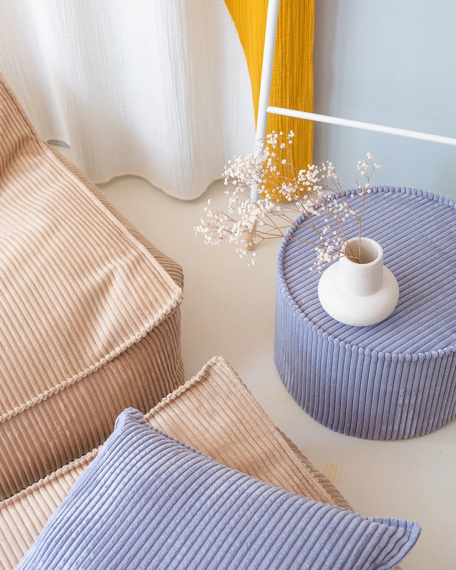 wigiwama-pouf-enfant-bleu-myrtille-velours-c-tel image 7