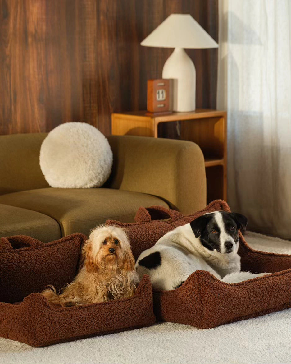 wigiwama-pet-club-chair-l-warm-hazel-lit-chien image 6