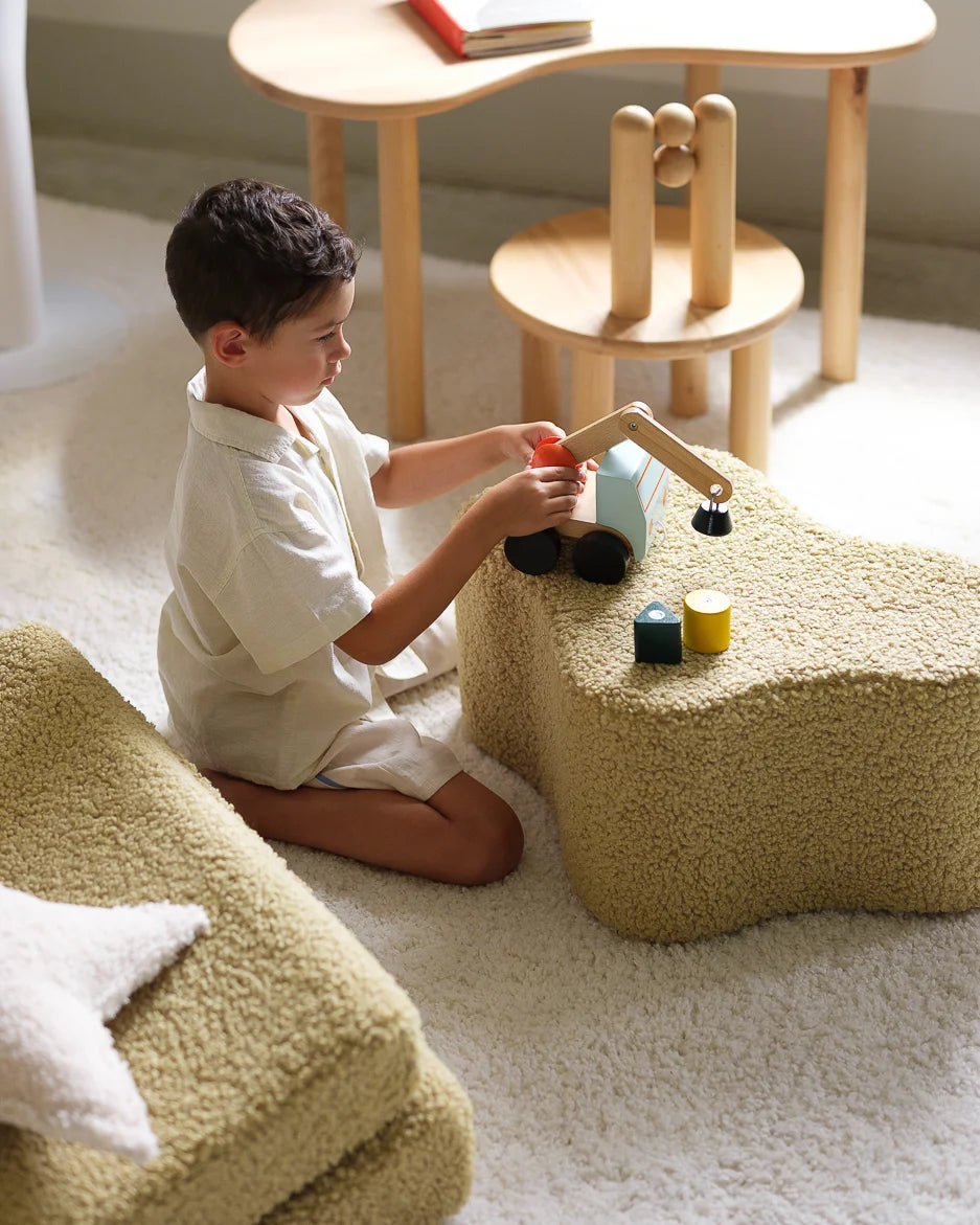wigiwama-pouf-nuage-matcha-pouf-enfant-teddy image 2