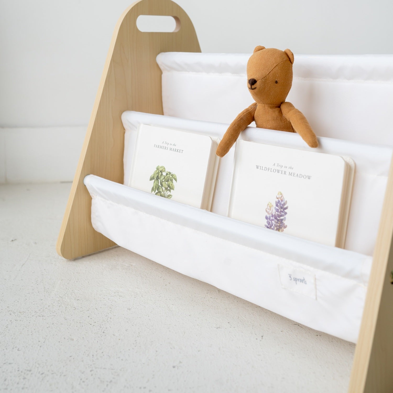 3-sprouts-biblioth-que-enfant-double-face-cr-me-portable image 2