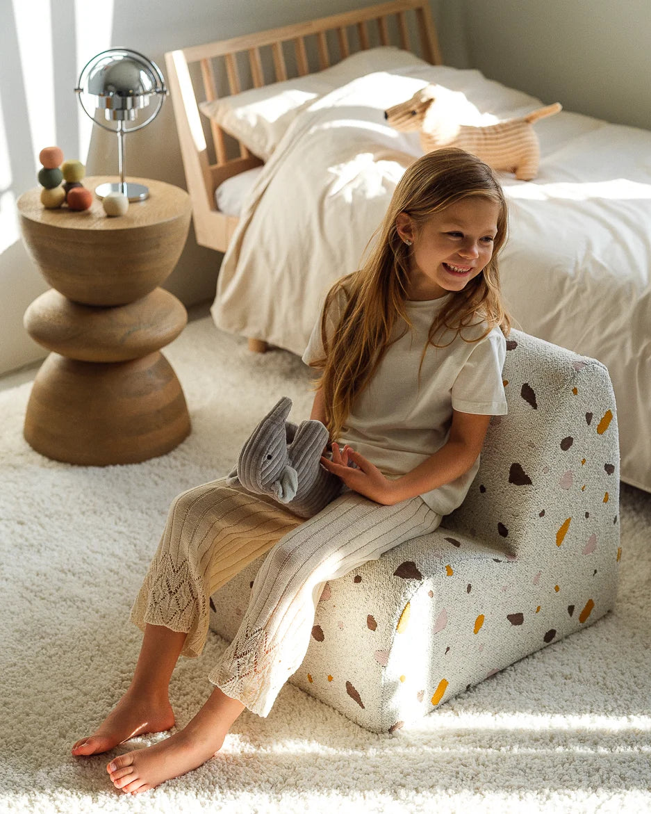 wigiwama-fauteuil-nuage-terrazzo-marble-fauteuil-enfant-marbr image 2