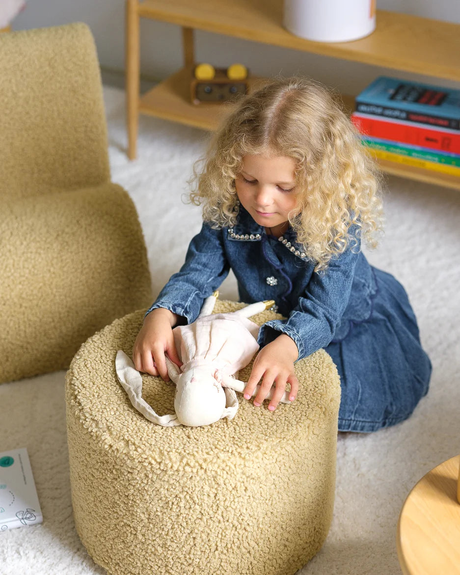 wigiwama-pouf-enfant-matcha-effet-teddy image 3