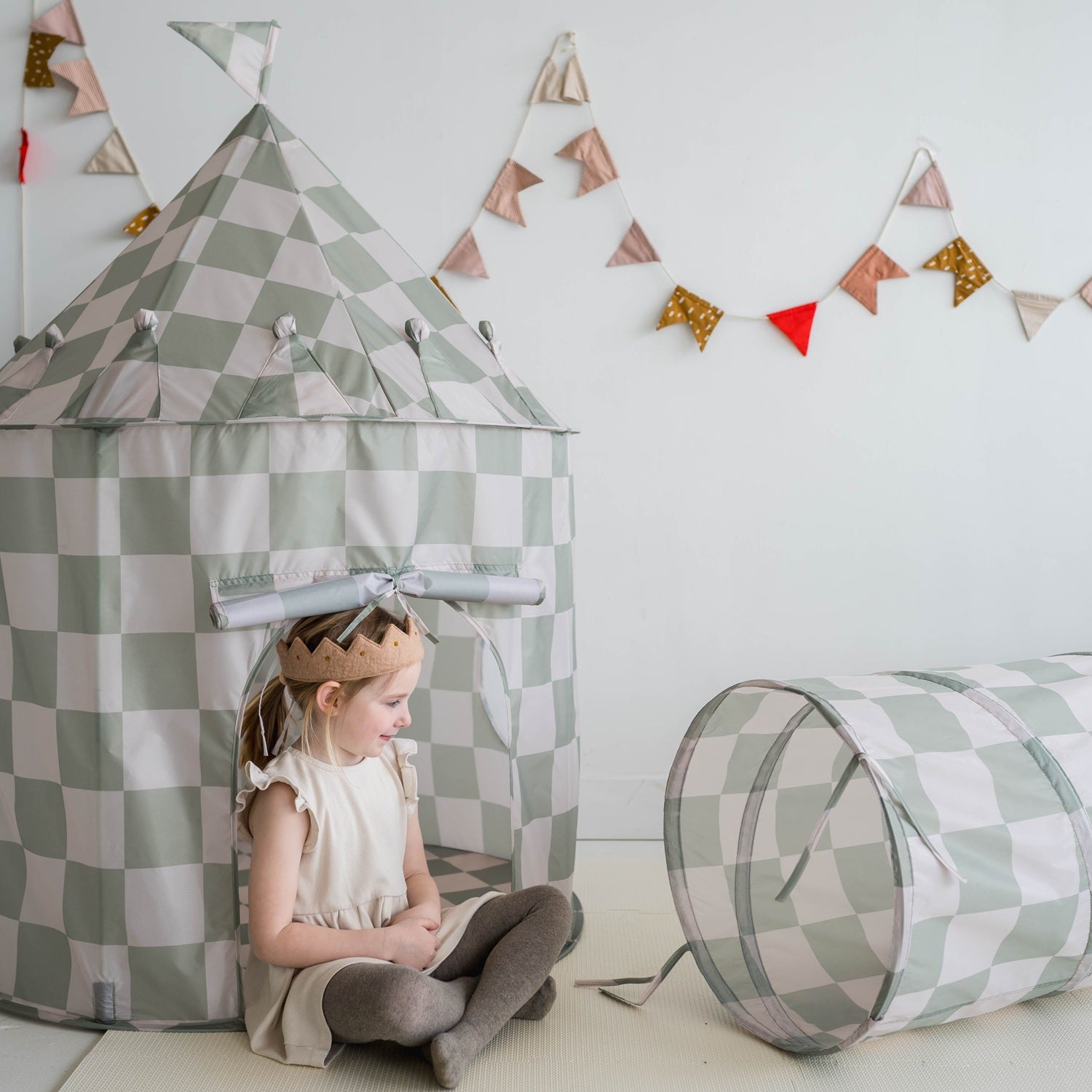 3-sprouts-tunnel-de-jeu-tissu-recycl-damier-vert-pliable image 5
