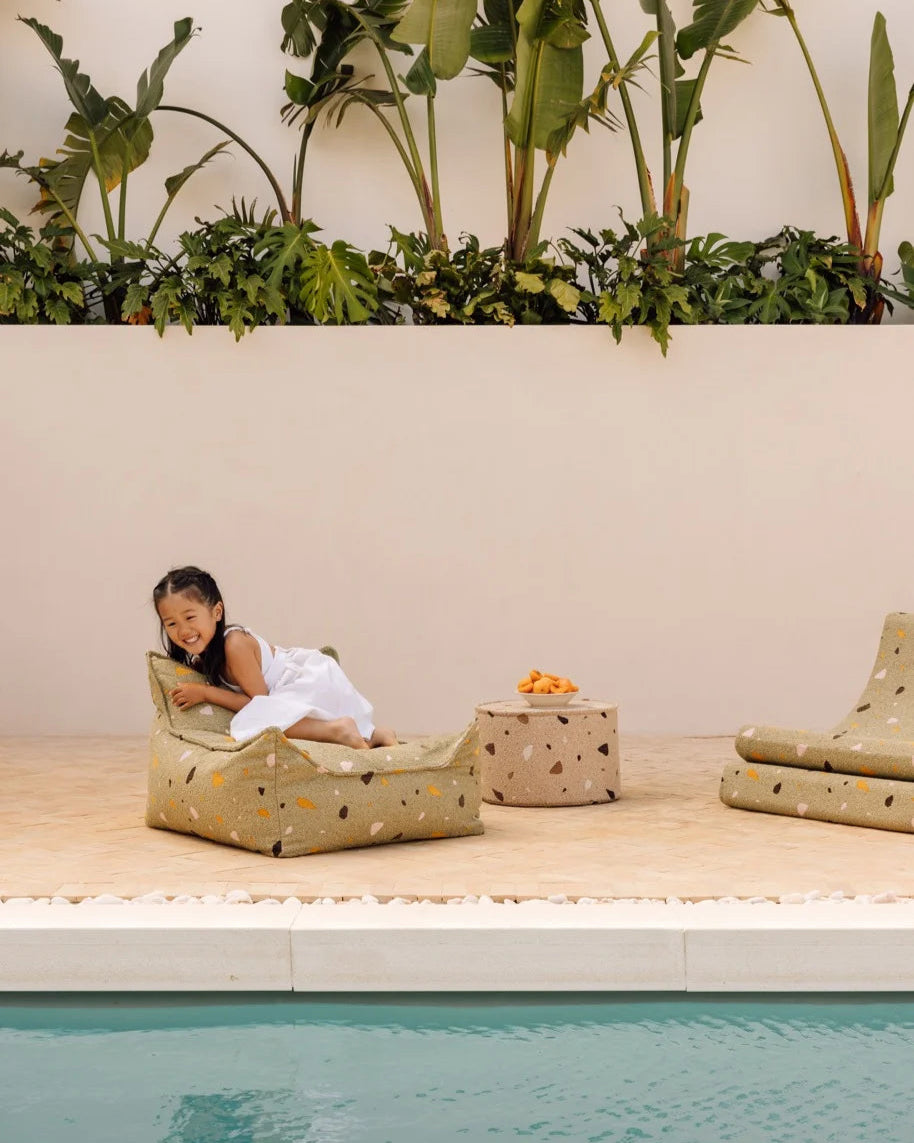 wigiwama-pouf-terrazzo-sand-pouf-enfant image 3