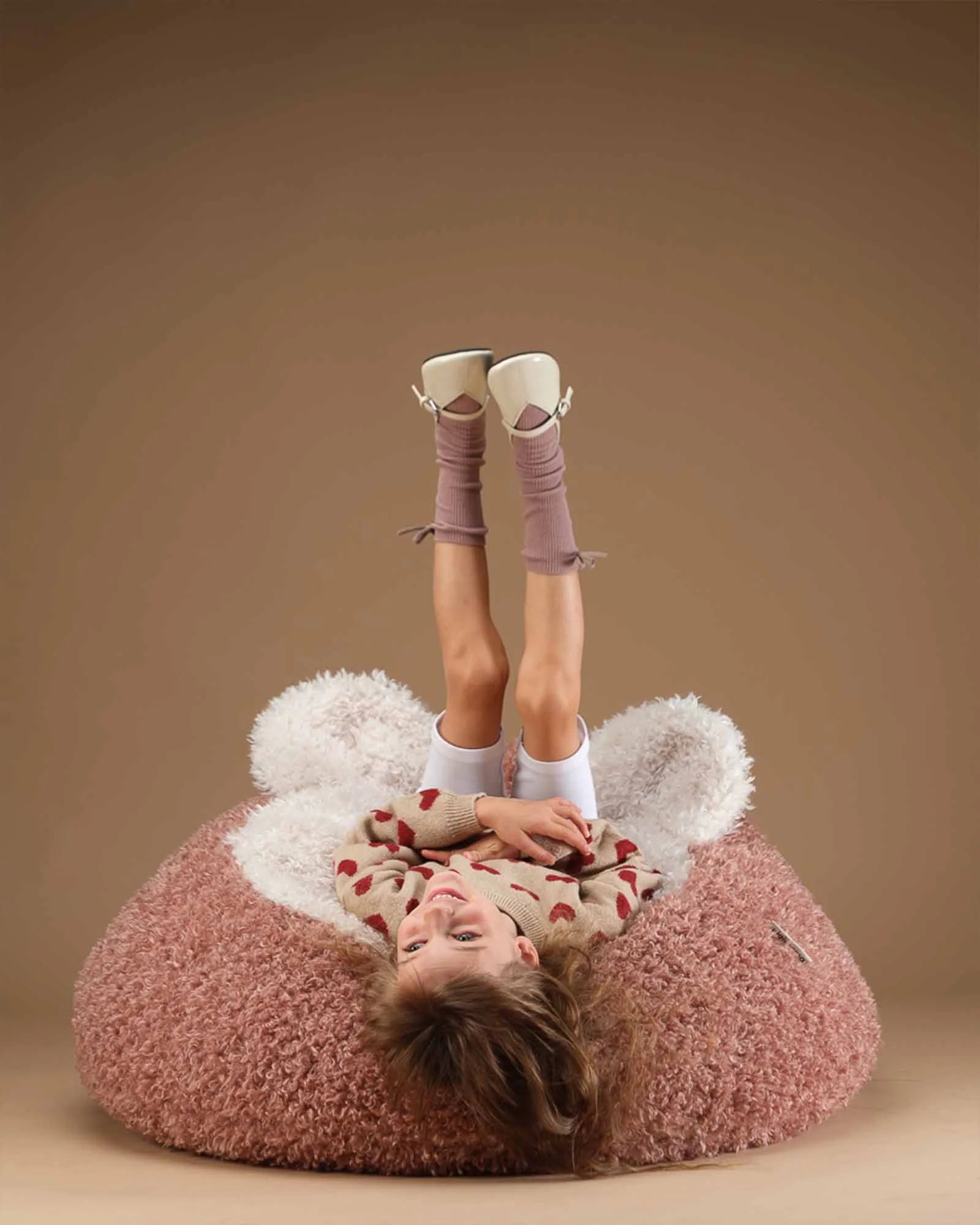 wigiwama-pouf-yeti-blush-pouf-enfant-moelleux image 6