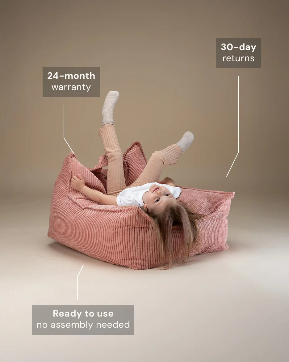 wigiwama-fauteuil-poire-pink-mousse-pouf-enfant-velours-c-tel-rose image 4
