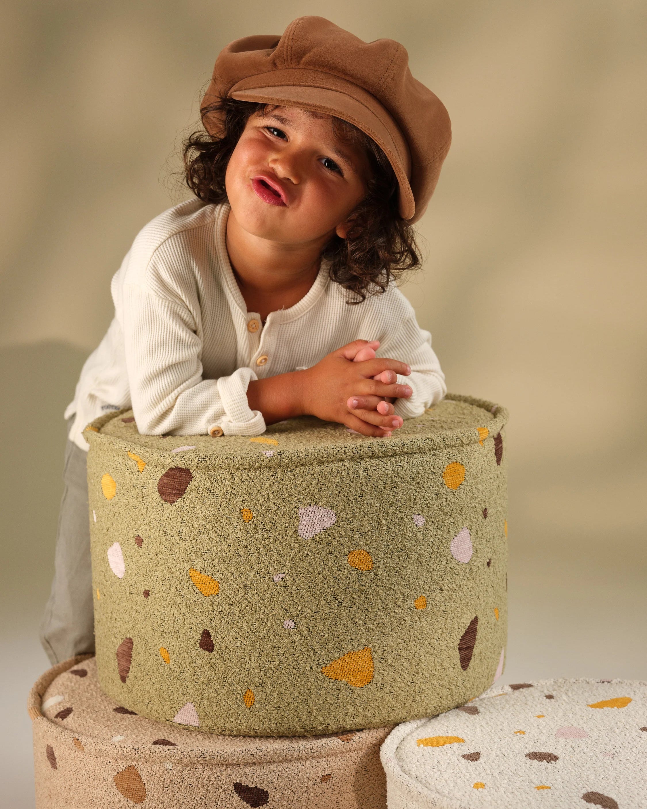 wigiwama-pouf-terrazzo-moss-pouf-enfant image 6