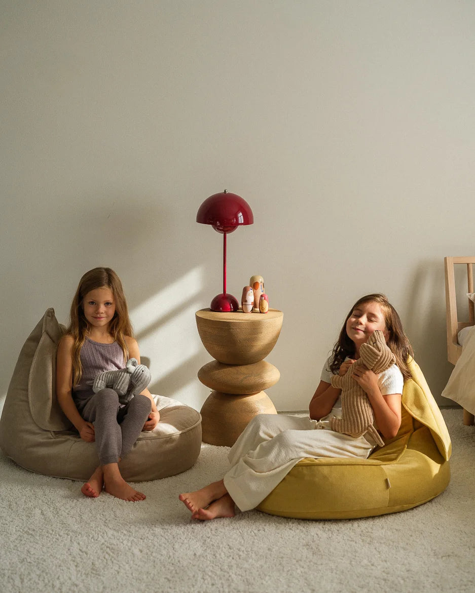 wigiwama-pouf-lapin-vieux-beige-pouf-enfant-velours image 4