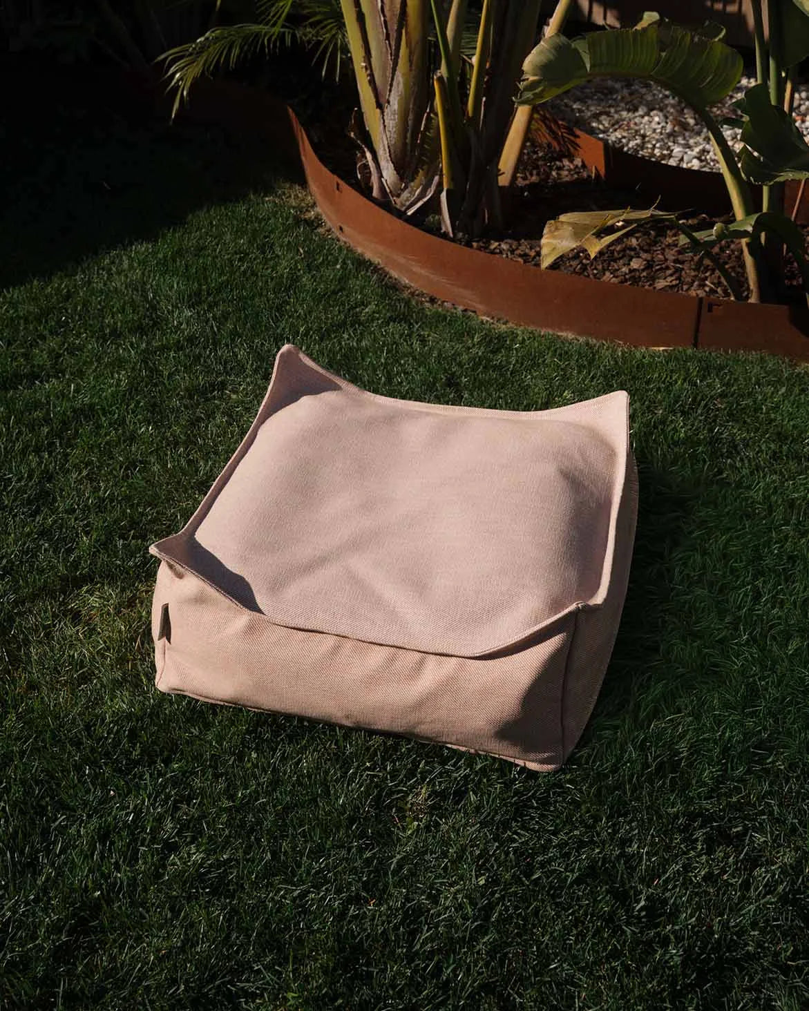 wigiwama-seashell-pouf-carr-d-ext-rieur image 3