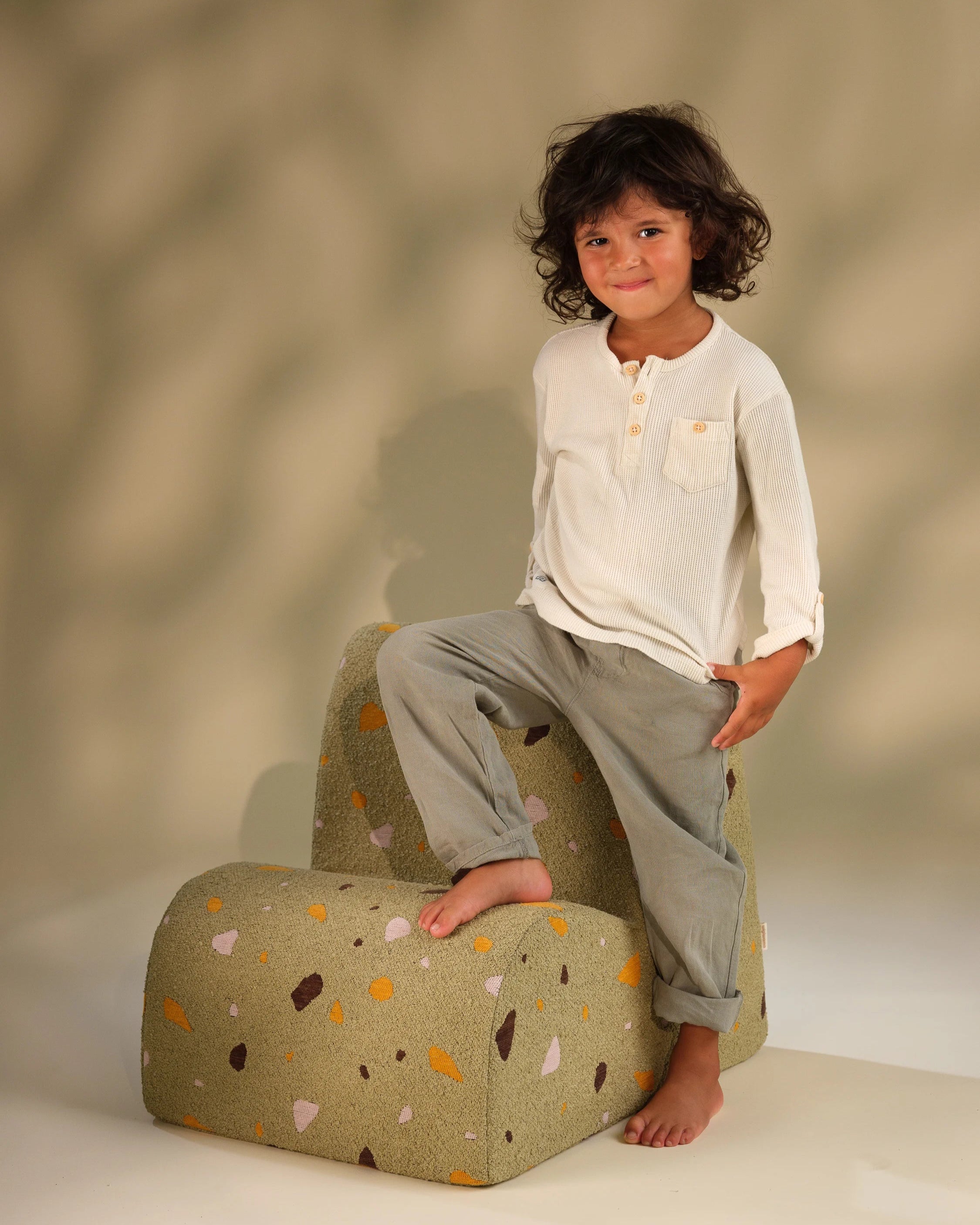 wigiwama-fauteuil-nuage-terrazzo-moss-cloud-chair-enfant image 2