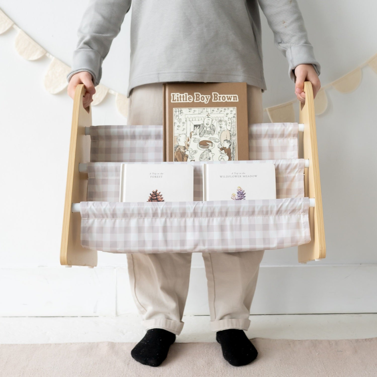 3-sprouts-biblioth-que-enfant-double-face-vichy-beige-portable image 2