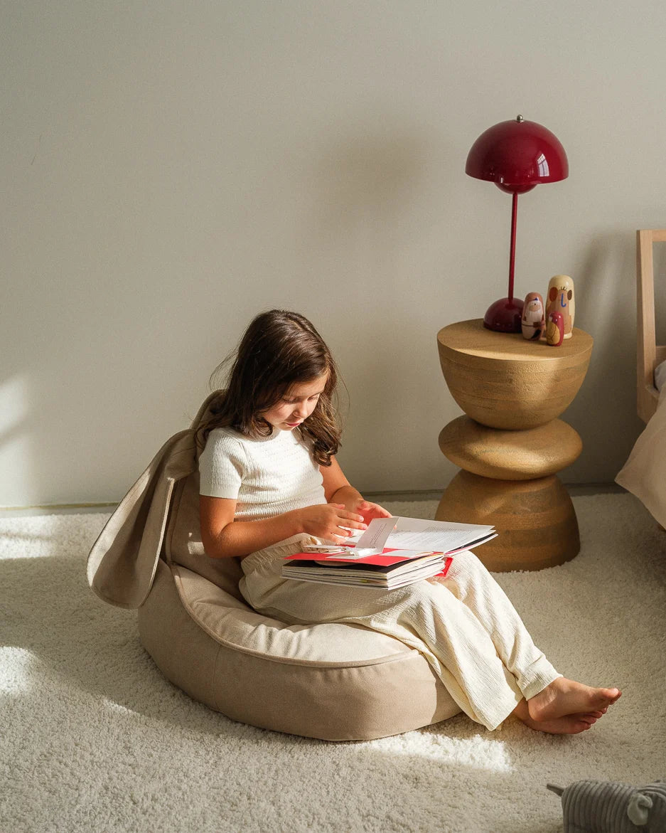wigiwama-pouf-lapin-vieux-beige-pouf-enfant-velours image 7