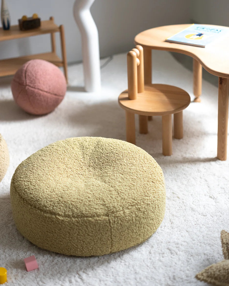 wigiwama-ottoman-rond-matcha-coussin-de-sol-teddy-enfant image 6