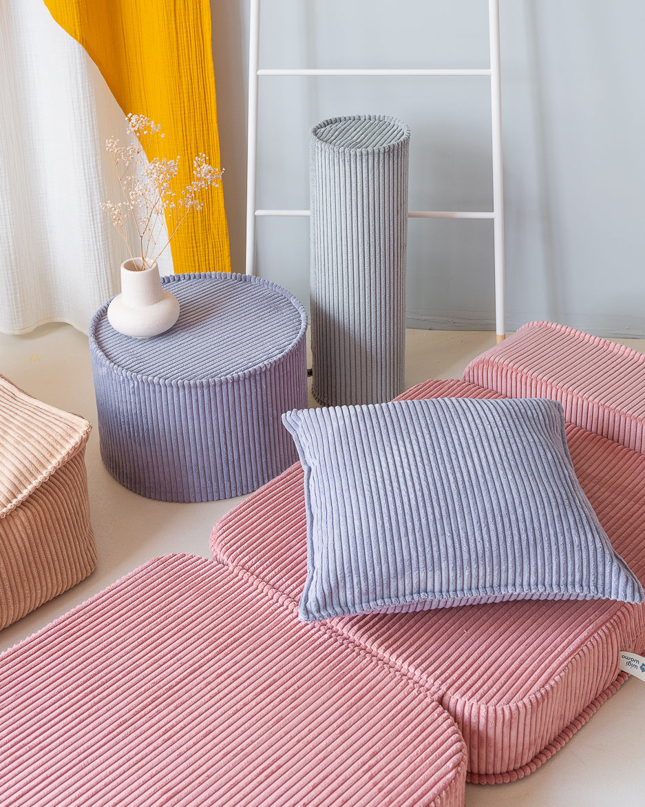 wigiwama-coussin-bloc-carr-bleu-myrtille-velours-c-tel image 2