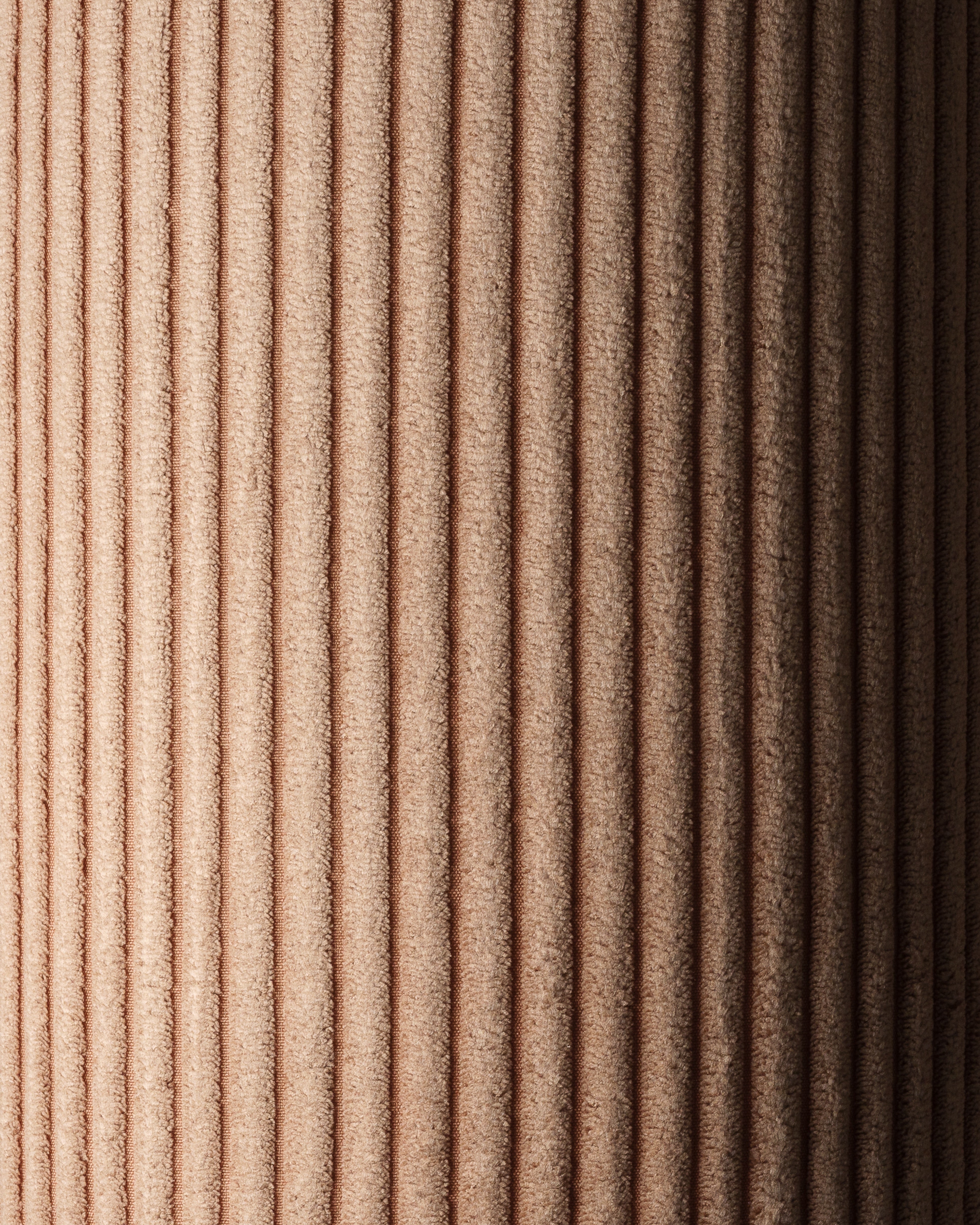 wigiwama-coussin-bloc-carr-toffee-velours-c-tel image 4