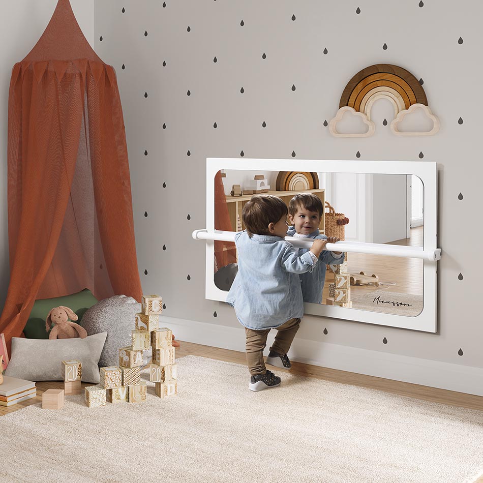 micuna-mountain-miroir-montessori-enfant image 1