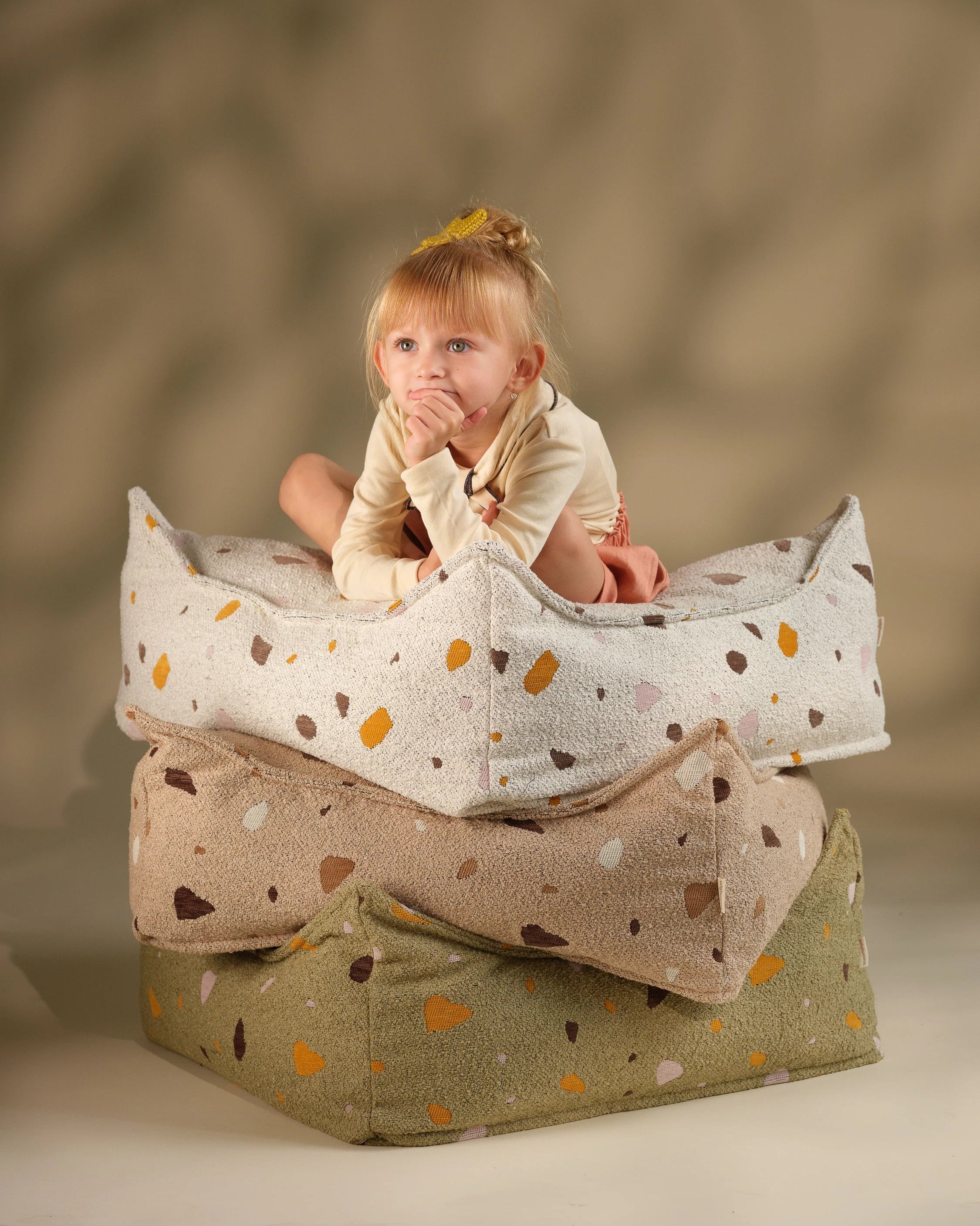 wigiwama-ottoman-carr-coussin-de-sol-terrazzo-sand image 5