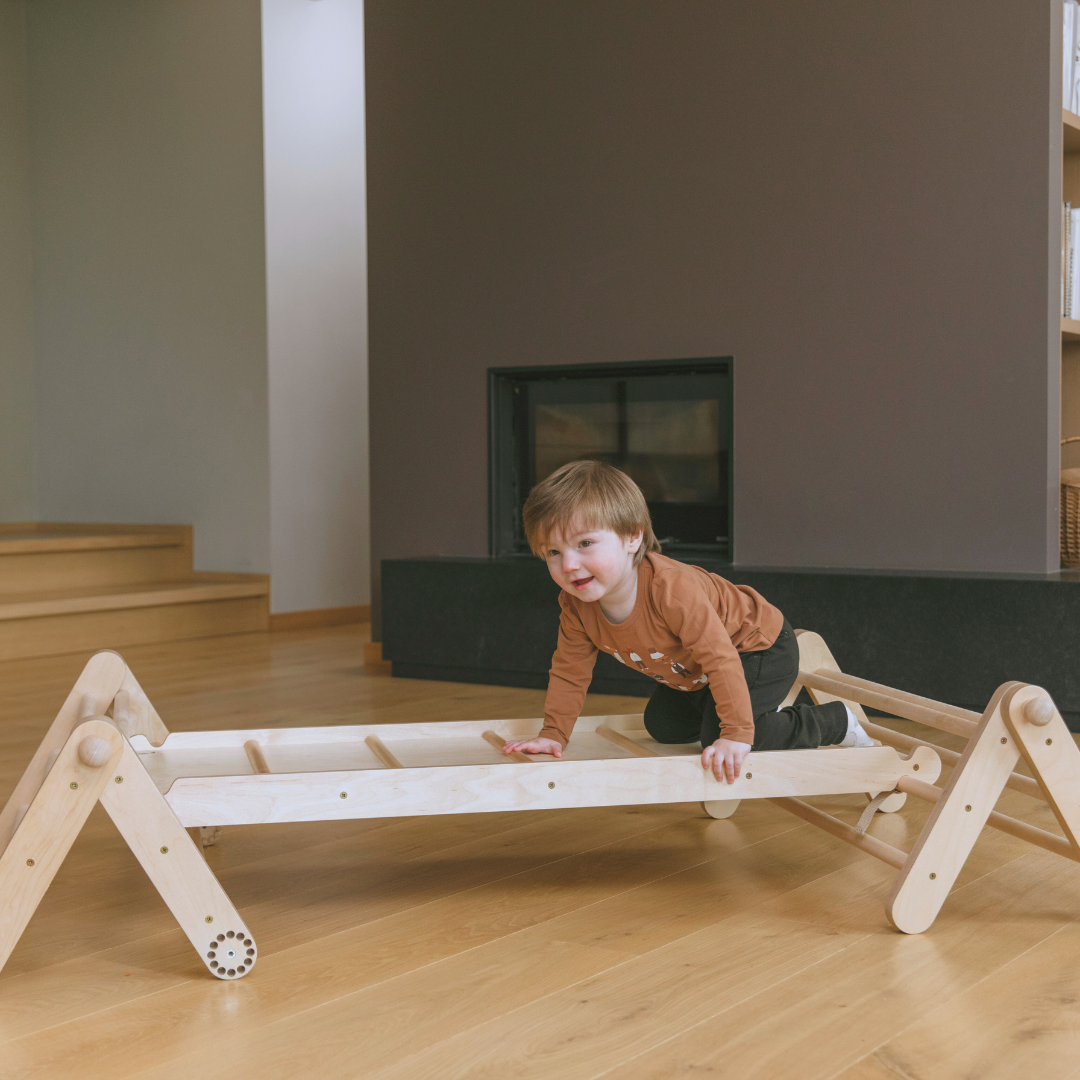 ette-tete-mopitri-triangle-d-escalade-modifiable-4-segments-inspir-emmi-pikler image 4