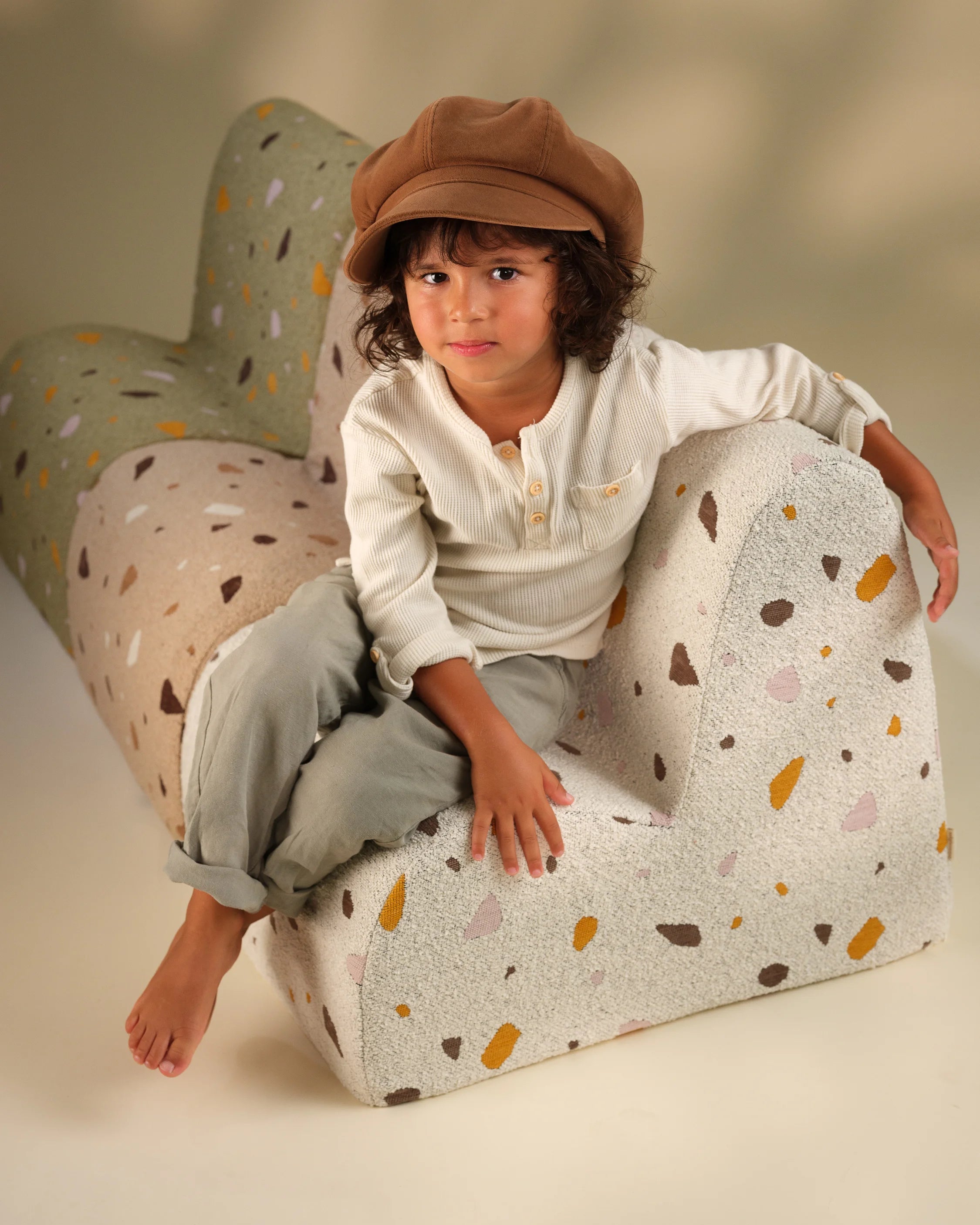 wigiwama-fauteuil-nuage-terrazzo-marble-fauteuil-enfant-marbr image 7