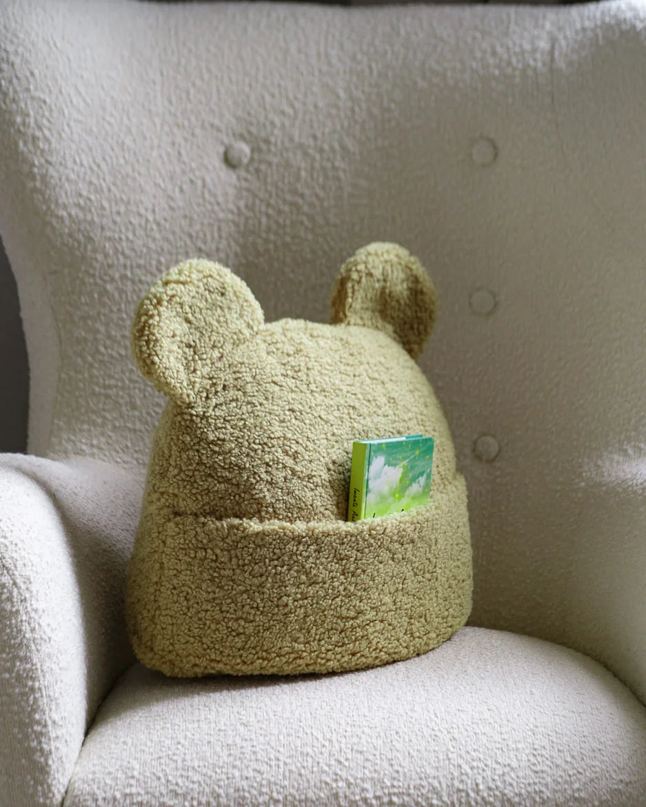 wigiwama-teddy-pouch-matcha-coussin-ours-avec-poche image 2