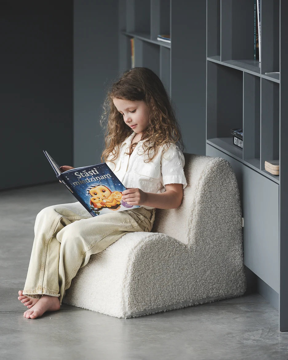 wigiwama-fauteuil-nuage-cream-white-fauteuil-enfant-nuage-teddy image 7