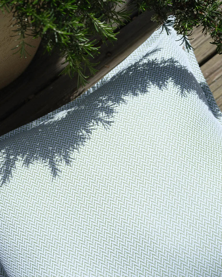 wigiwama-coussin-bloc-azure-outdoor-coussin-enfant-ext-rieur image 3
