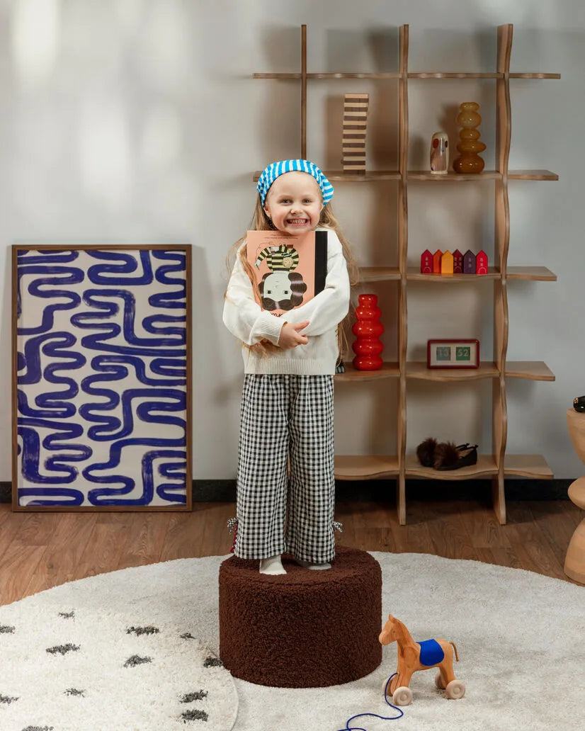 wigiwama-pouf-warm-hazel-pouf-enfant-teddy image 5