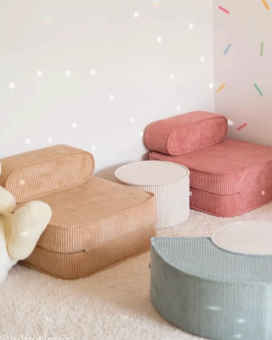 wigiwama-fauteuil-pliant-pink-mousse-chauffeuse-enfant-convertible image 3