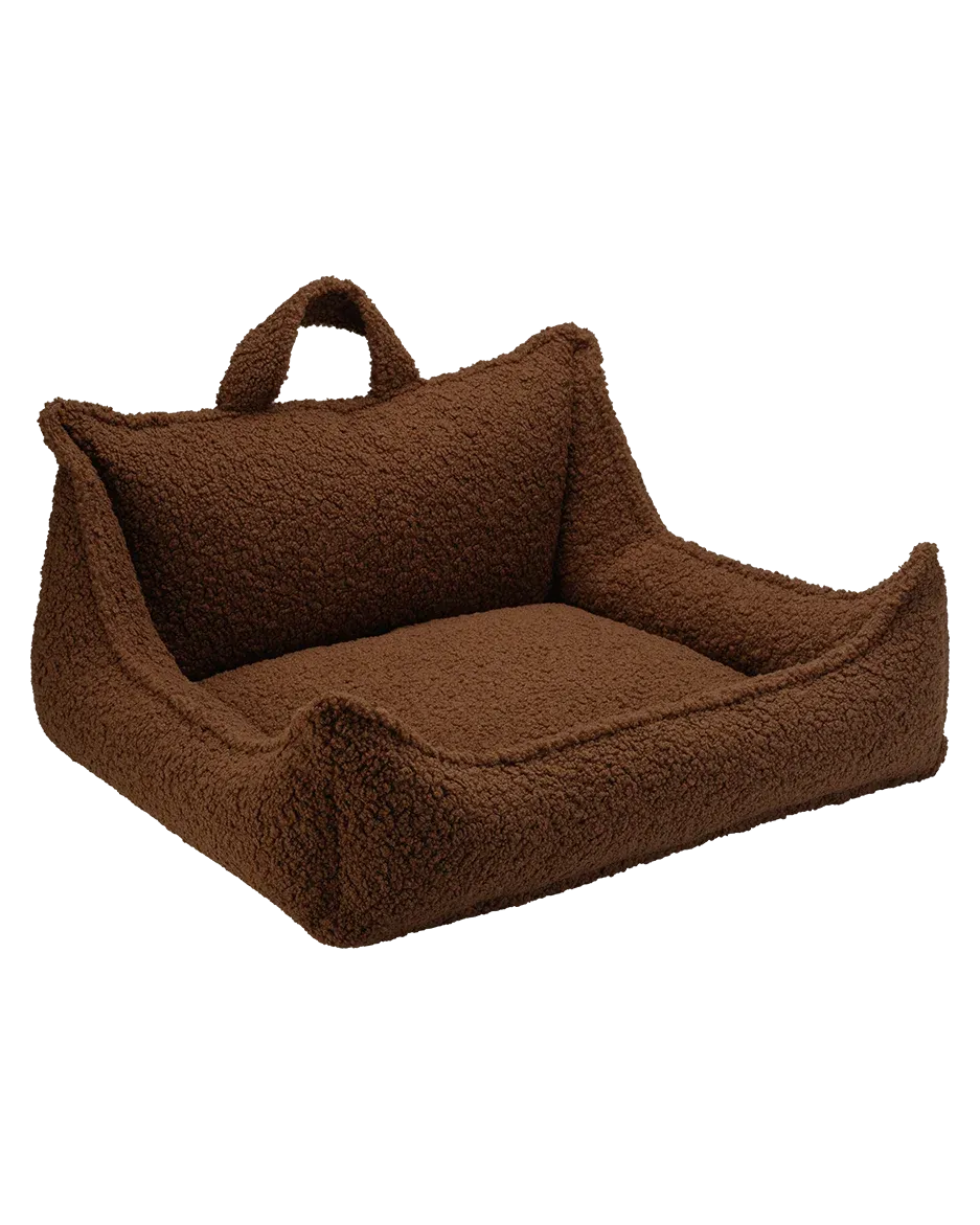 wigiwama-pet-club-chair-l-warm-hazel-lit-chien image 1