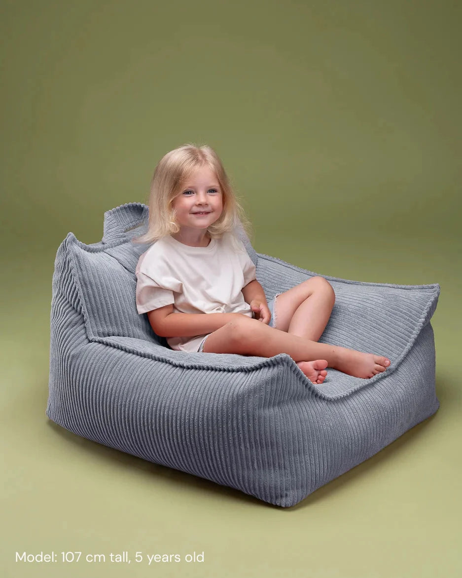 wigiwama-fauteuil-poire-blueberry-blue-velours-c-tel-pouf-enfant image 2