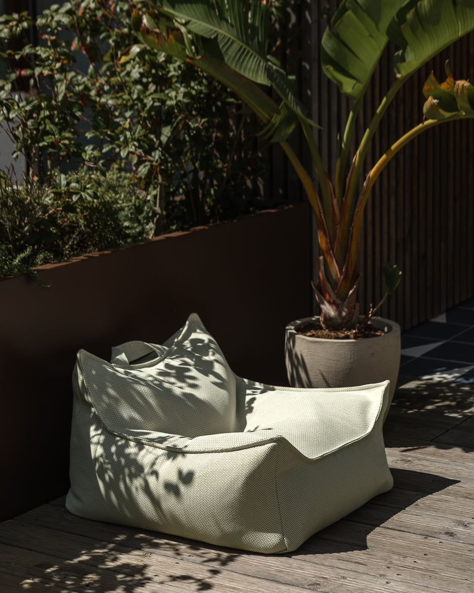 wigiwama-fauteuil-poire-herba-outdoor-pouf-enfant-ext-rieur image 7