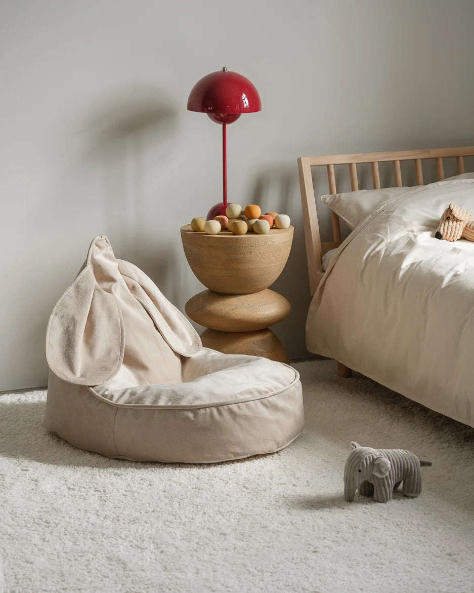 wigiwama-pouf-lapin-vieux-beige-pouf-enfant-velours image 8