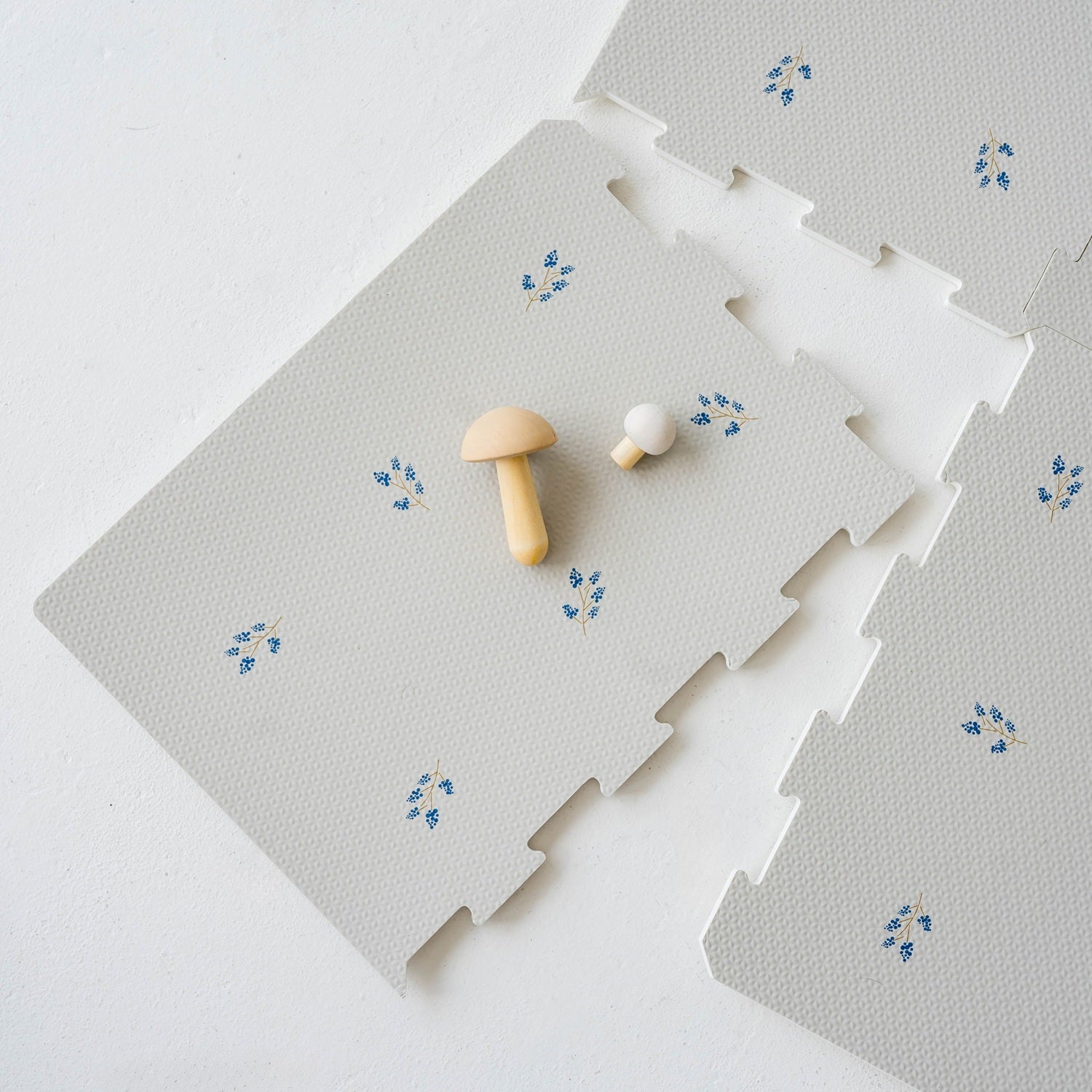 3-sprouts-blueberry-taupe-tapis-puzzle-mousse-eva-16-dalles image 4