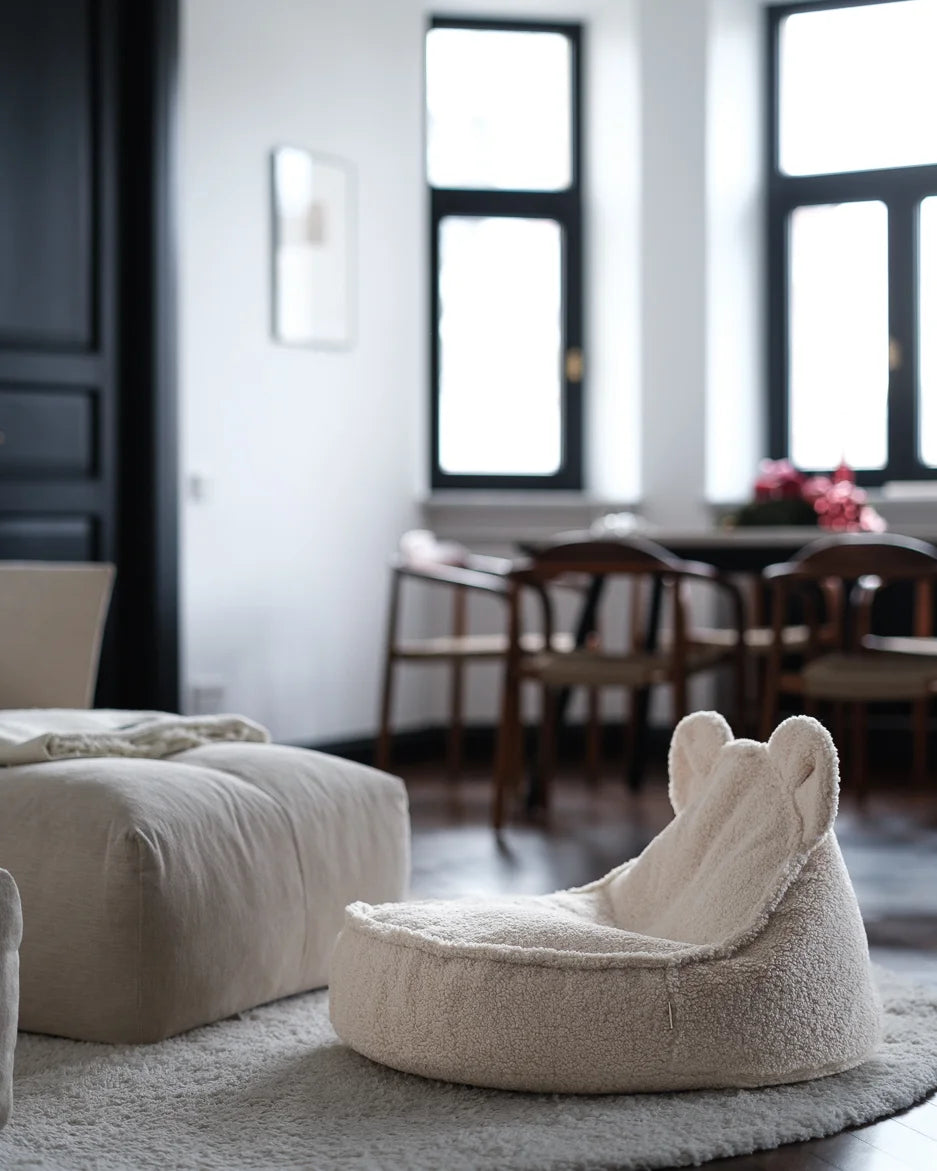 wigiwama-pouf-ours-cream-white-pouf-enfant-teddy image 4