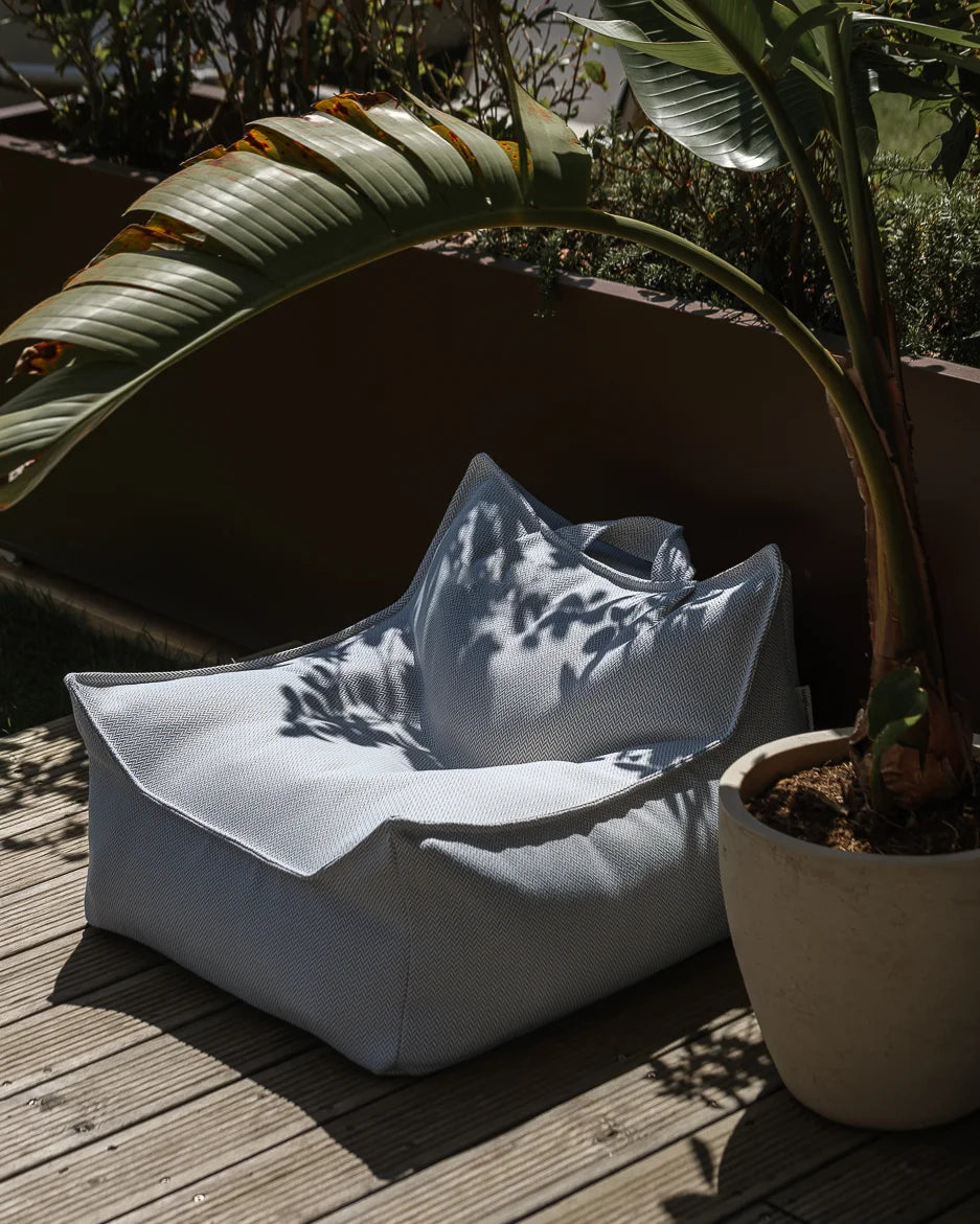 wigiwama-fauteuil-poire-outdoor-pouf-enfant-azure image 5