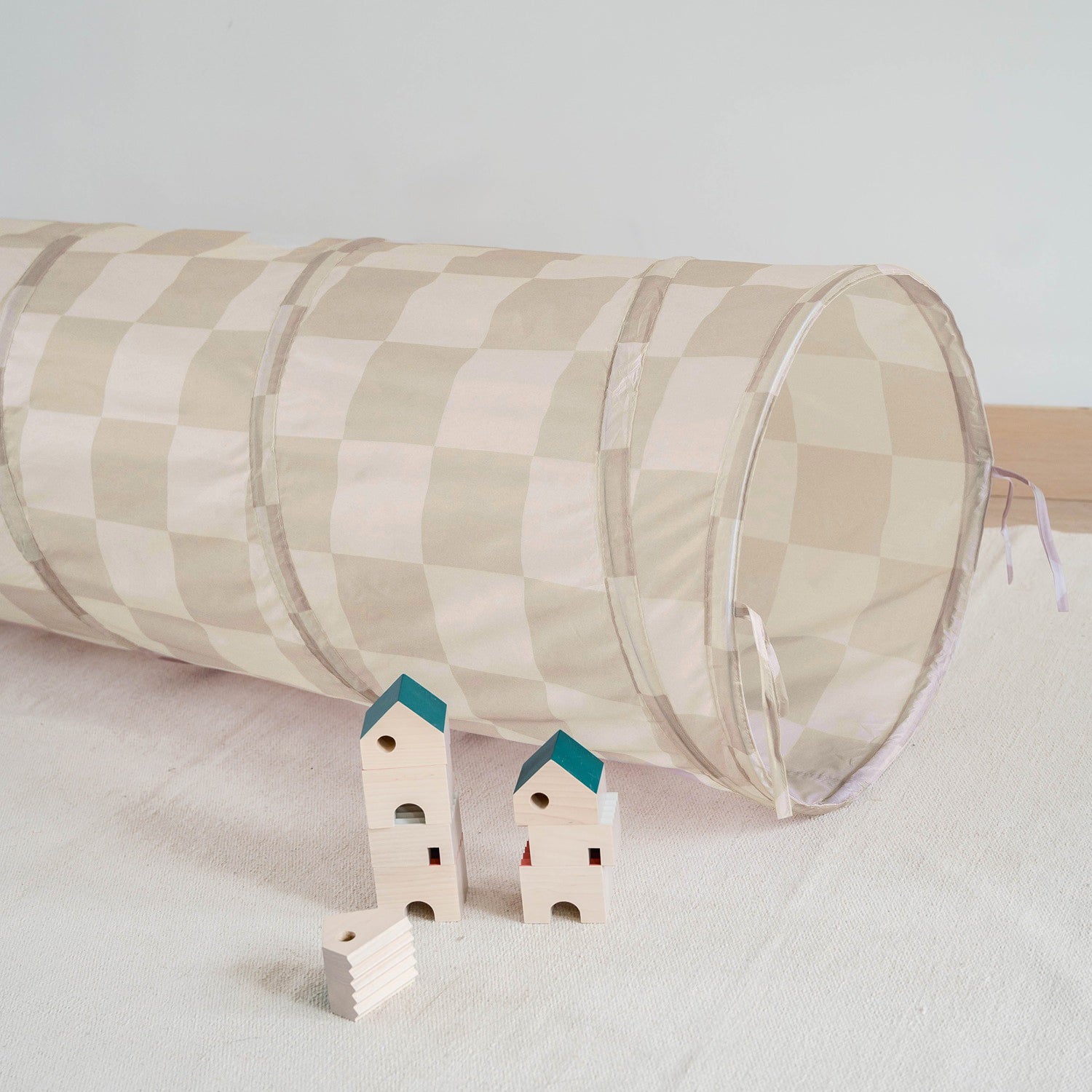 3-sprouts-tunnel-de-jeu-en-tissu-recycl-beige-damier image 5
