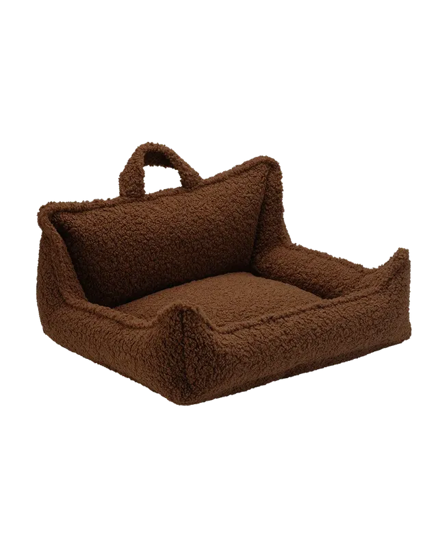 wigiwama-pet-club-chair-m-warm-hazel-lit-chien-design-teddy image 1
